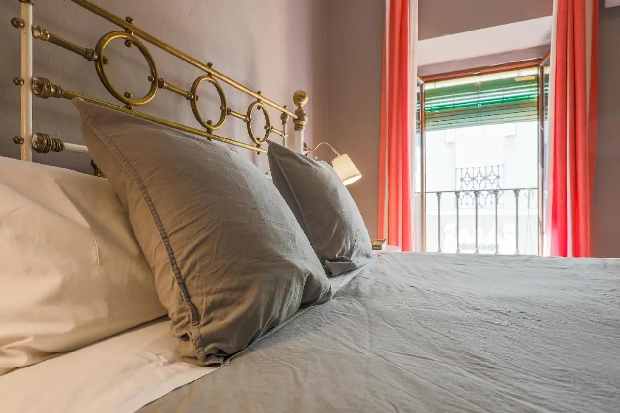 San Diego Alto Seville Apartment